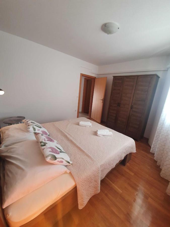 Apartment Kos Pag Town Bagian luar foto